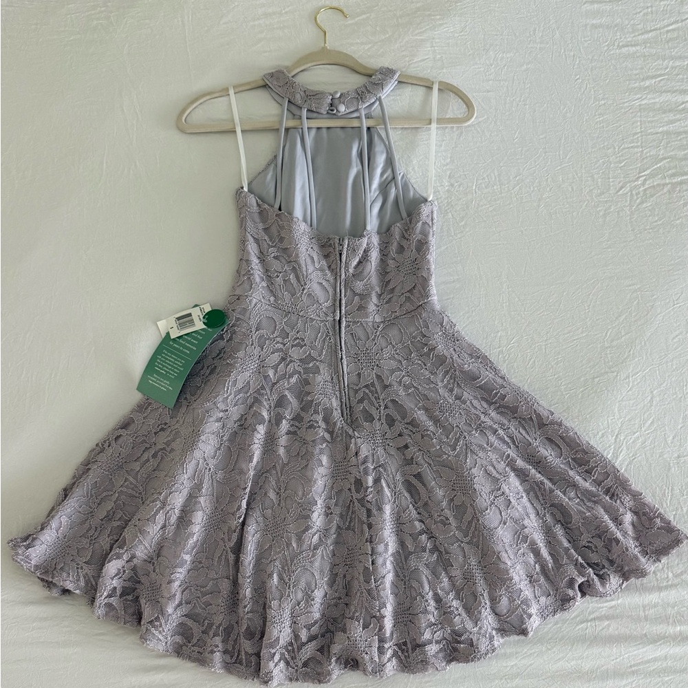 Chic Backless Lace Dress in Light Gray